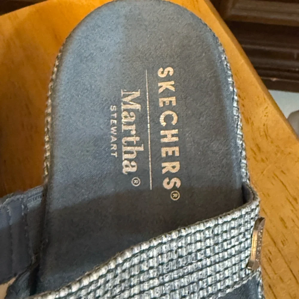 Skechers Martha Stewart Arch Fit Blue Silver Woven Platform Wedge Sandals 119514